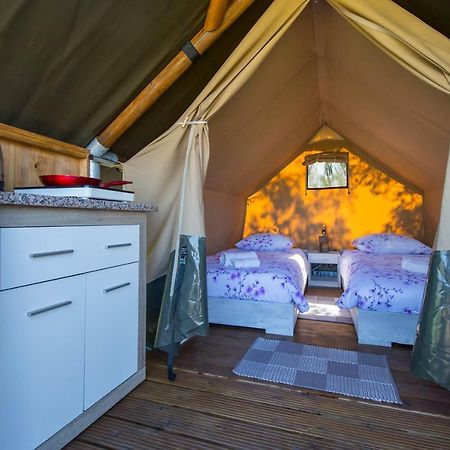 Kamp Romantik - Glamping Labin  Luaran gambar
