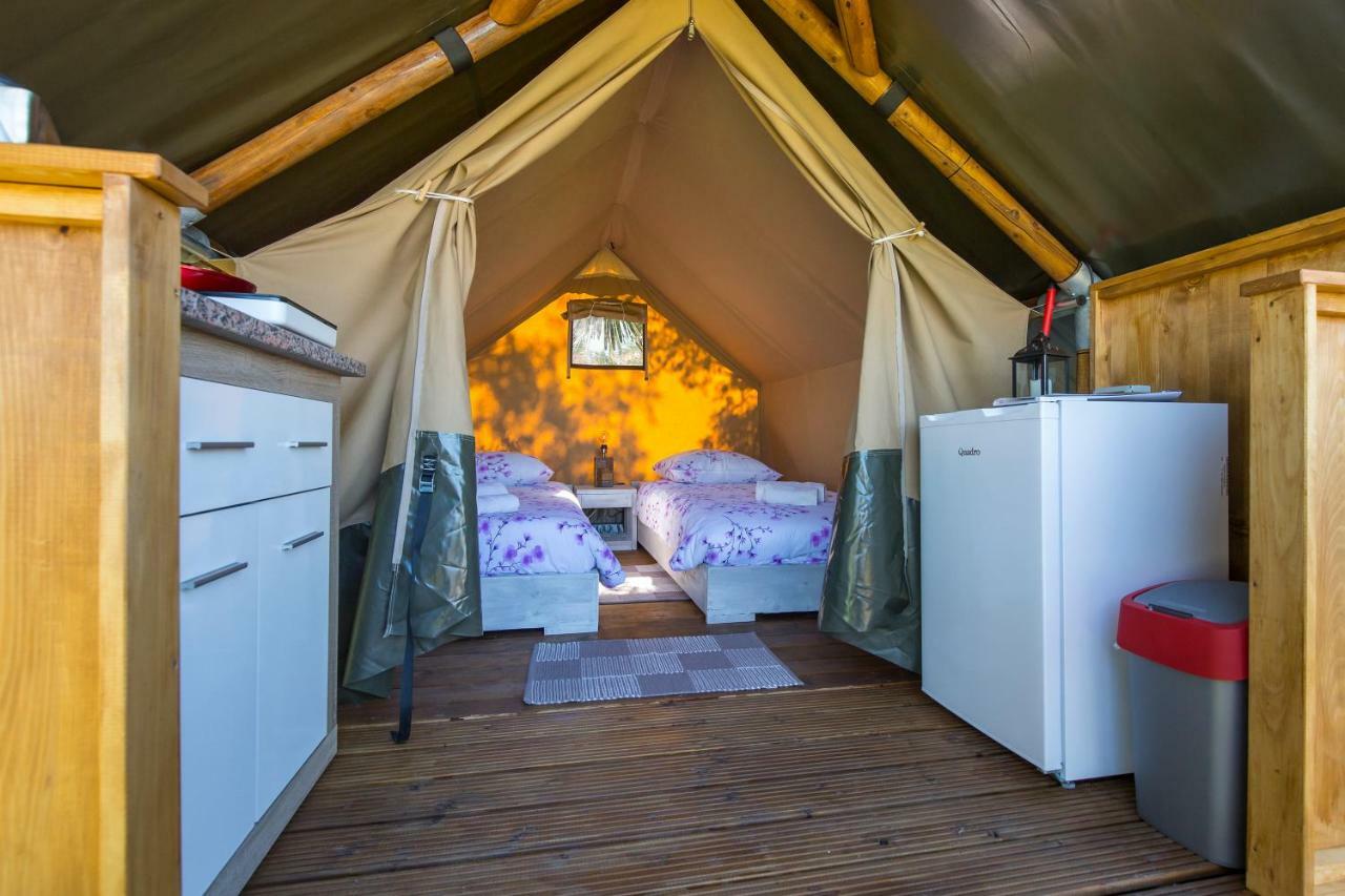 Kamp Romantik - Glamping Labin  Luaran gambar